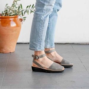 524 Mediterranean Pons Avarcas wedge sandal in Gray